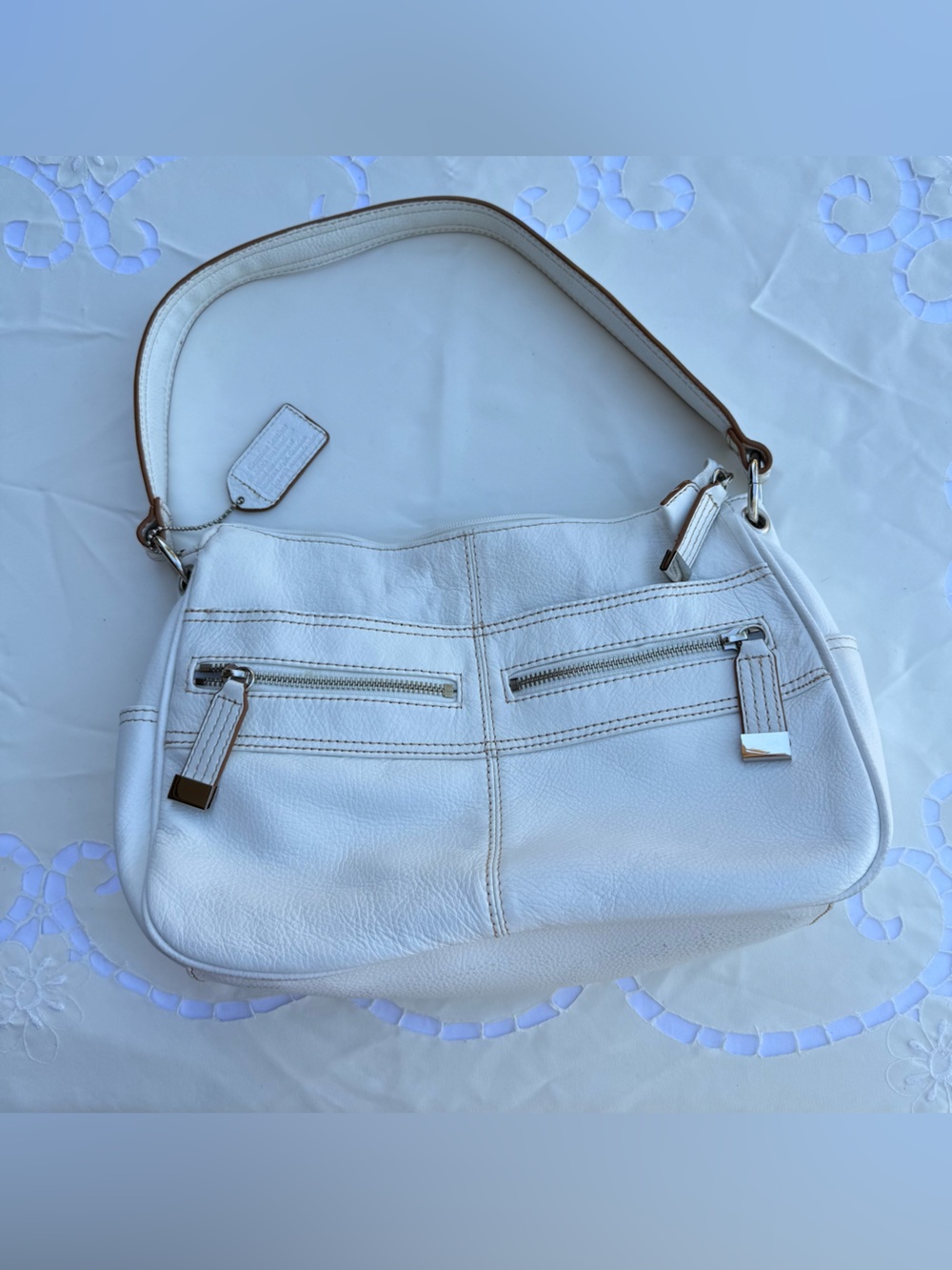 Vintage St. John's Bay White Genuine Leather Shoulder Bag